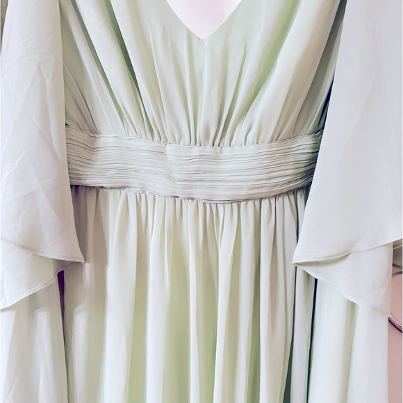 EverPretty Plus size Evening/Bridesmaid Gown - Picture 6 of 8